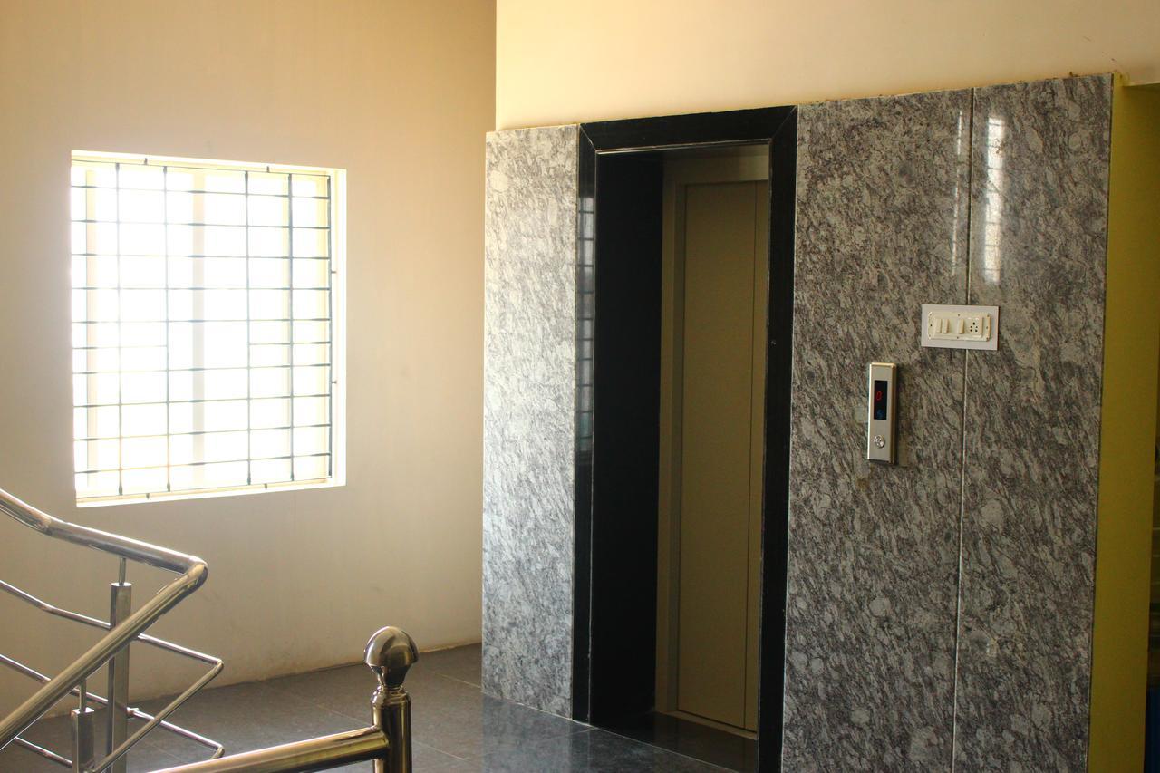 Chandran Hyline Chennai Dış mekan fotoğraf